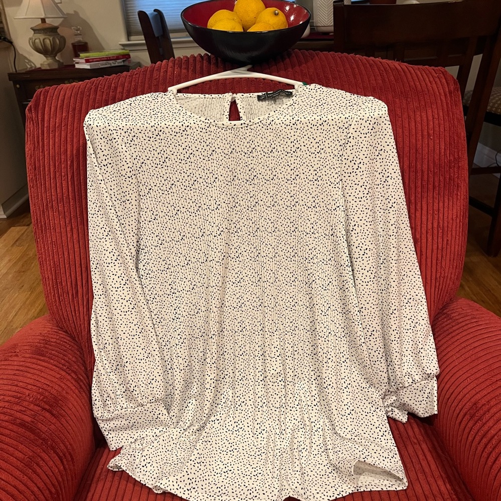 Adrianna Papelle Sz S/M Black and White Long Sleeve Dotted Blouse.